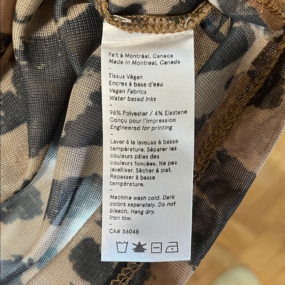 Leopard Print Long Sleeve Top - Picture 7 of 7